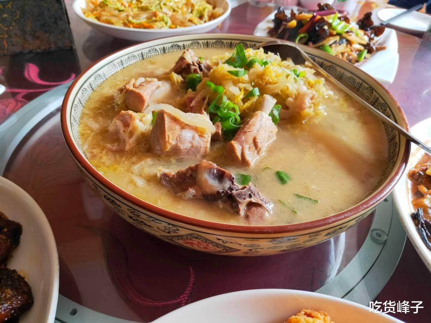 酸菜|假期，请南方同学吃饭，10个人8道菜，同学：北方菜都这么硬吗