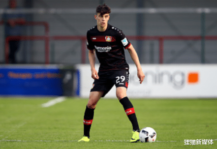 曼联|曼联转会消息滚动:已官宣!继巴萨天才后曼联再获皇马顶妖,复兴在望