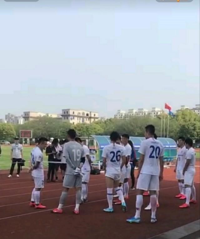 「上海申花」这名上海籍国际级主裁判执法申花内部蓝白争霸赛，附首发名单