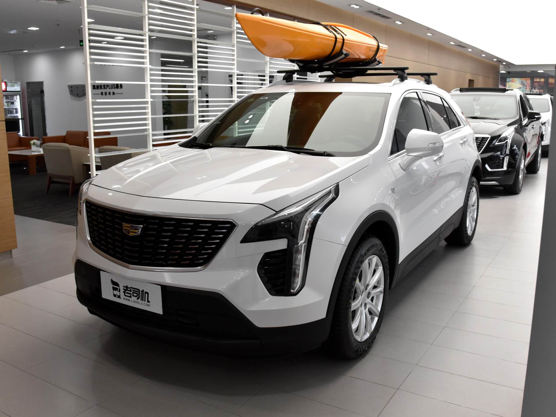 凯迪拉克|凯迪拉克XT4裸车23万，精致度明显强过CRV，2779mm轴距也够用