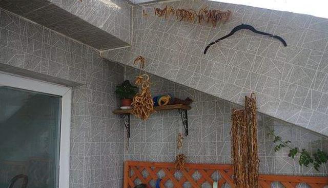 ▲装修多余瓷砖别扔，如此利用这样铺变废为宝，档次瞬间提升