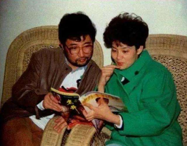 米家山|他是知名导演，因小21岁王小丫抛弃发妻，今73岁单身无儿无女