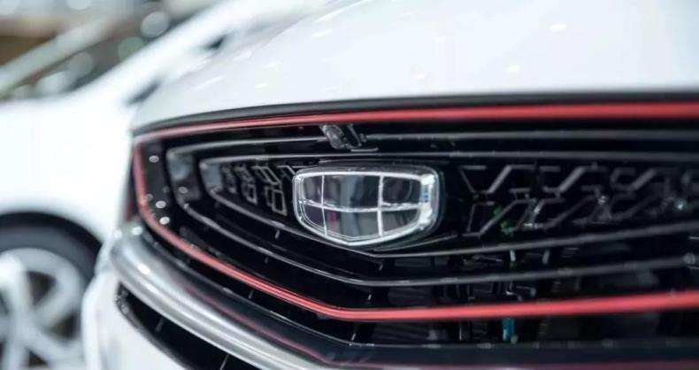 长安汽车|长安欧尚X7，一匹赶超吉利黑马！