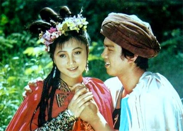 林芳兵|80年代第一美女，因长得太漂亮遭人算计，被丈夫用632封情书追到手