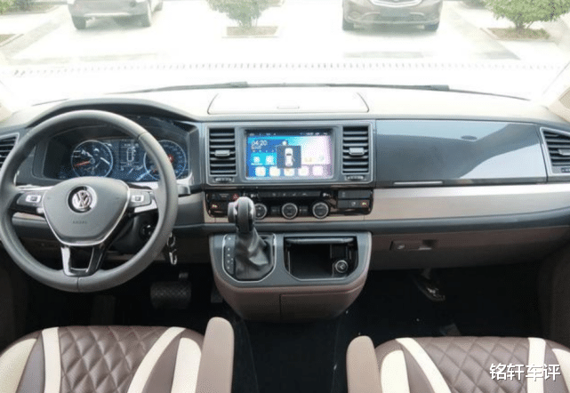 「奥迪A6L」被严重忽视的5.3米大型MPV！比埃尔法更气派，78.8万起+太空舱椅