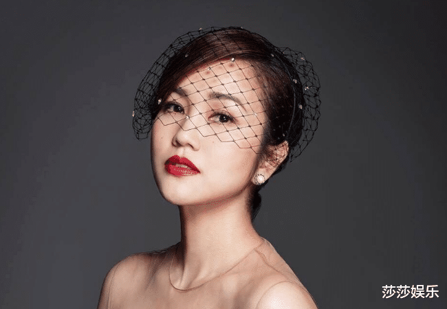 舞台剧|谢安琪从小学习钢琴，音乐获得过冠军，舞台剧表演极富魅力