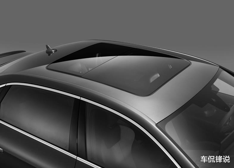 「奥迪A4」30万预算，朋友推荐亚洲龙，我却选择了他，汽车行业者：你很懂车