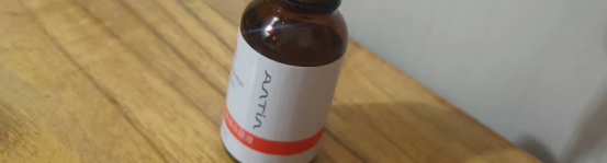 薇娅|?薇娅素颜出镜，皮肤状态令人羡慕，为何李佳琦状态却那么差？