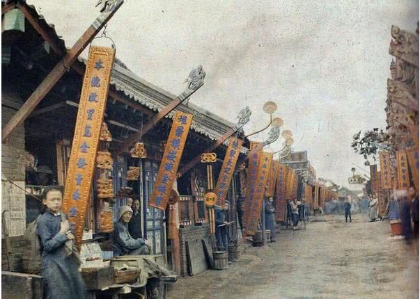 「电视剧」100多年前,一位法国人拍下真实清朝,别再被电视剧骗了!