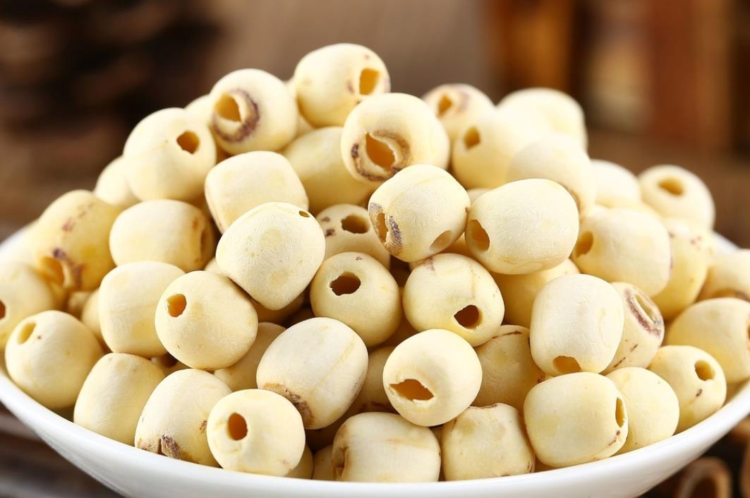 「莲子」立夏以后，要多吃这几种食物，排湿解暑又补充体力