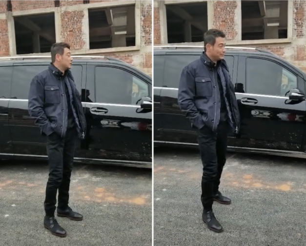 杨烁|杨烁回老家 和友人在路边聊天被拍 本人跟电视上差距也太大了吧