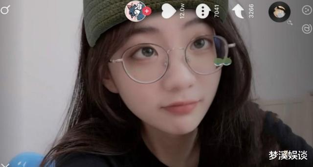 女孩|频繁上传美照，靠此涨粉两百多万，还说专心学业，无意当网红？
