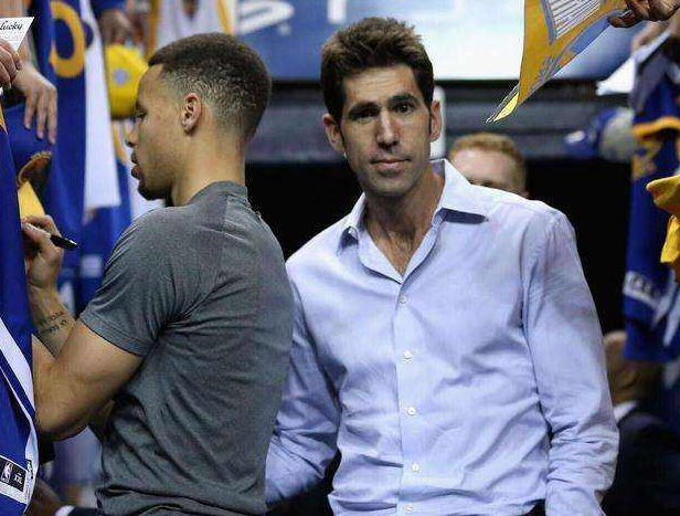 [勇士队]勇士疯了！4换1，字母哥交易，汤普森也要成筹码？