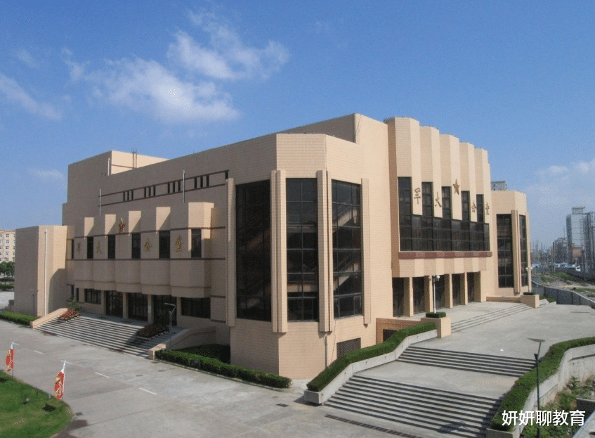 大学|同为“护理专业”，专科和本科就业后差距明显，网友：看后沉默了