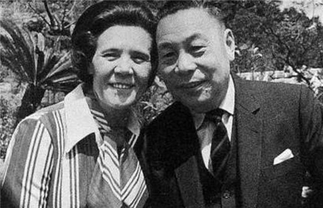 蒋经国|蒋经国的“跨国豪门恋”,3个混血儿子皆早逝,而私生子仍健在