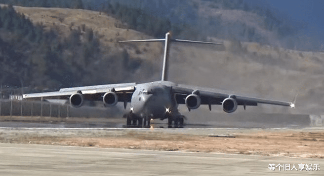 白宫：意大利拦截失败，美C17运走第2批医疗物资，白宫：哪国产的也不行