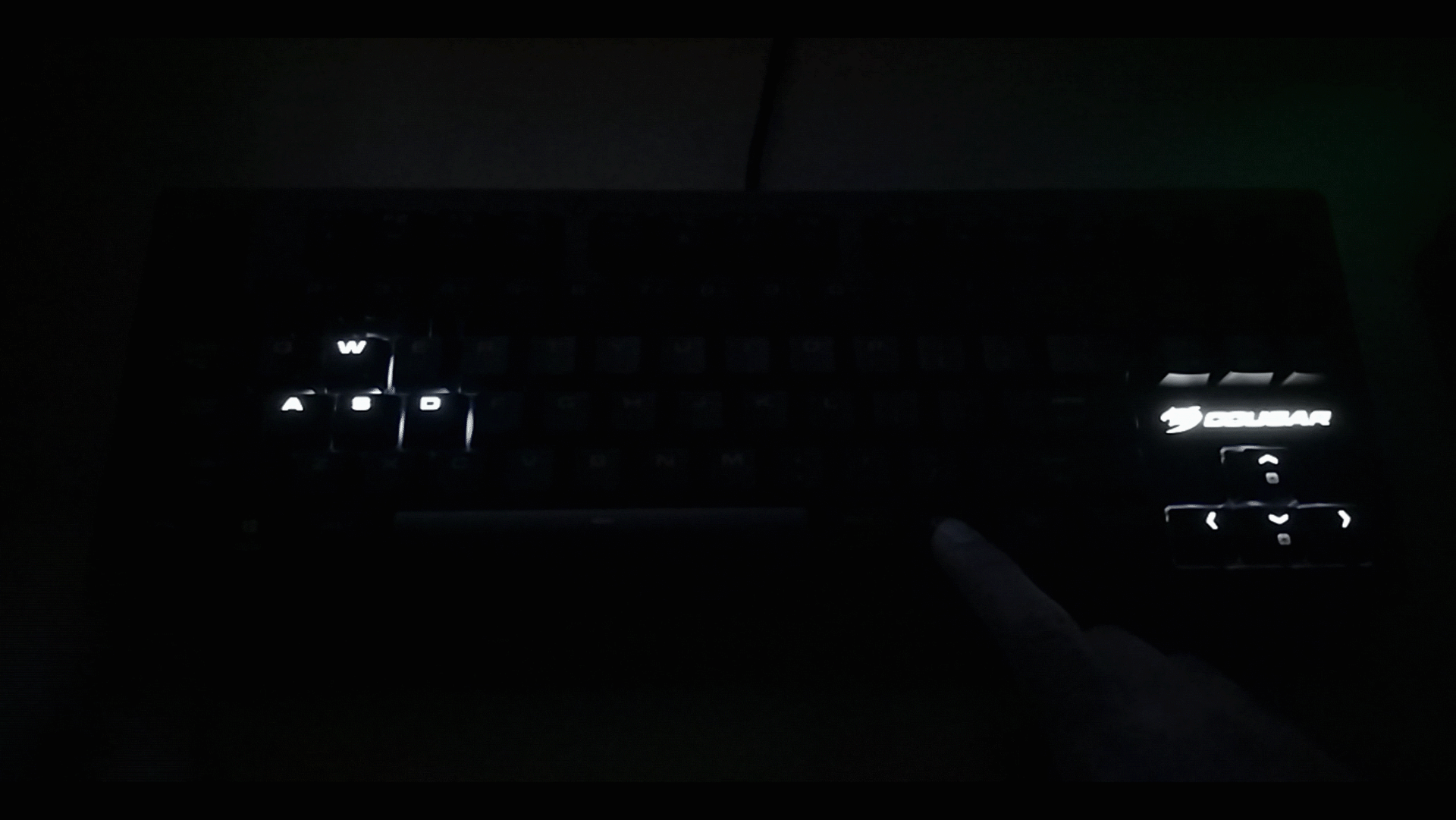 aiot|骨伽PURI TKL机械键盘简评：轻装上阵，疾速反应，商务、游戏绝配