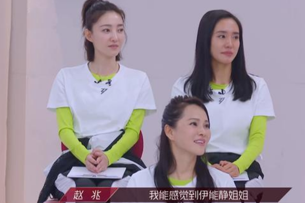 万茜|万茜刚在《浪姐》大火，后脚就官宣新剧，看到男主：娱乐圈真小
