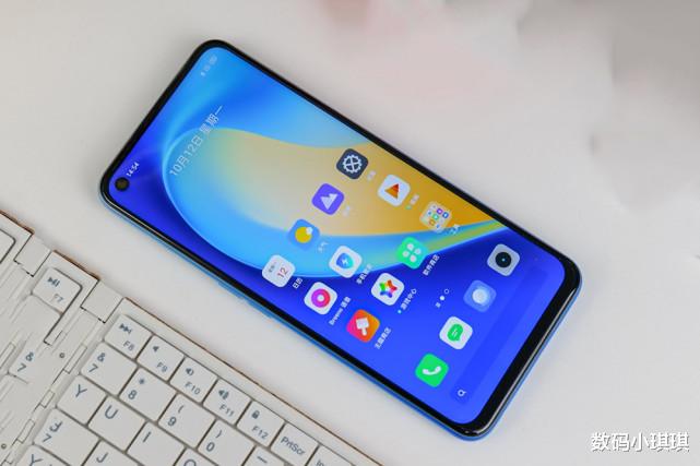 苹果|这是和红米“杠上”了？120Hz+5000毫安，128G版本沦为千元机