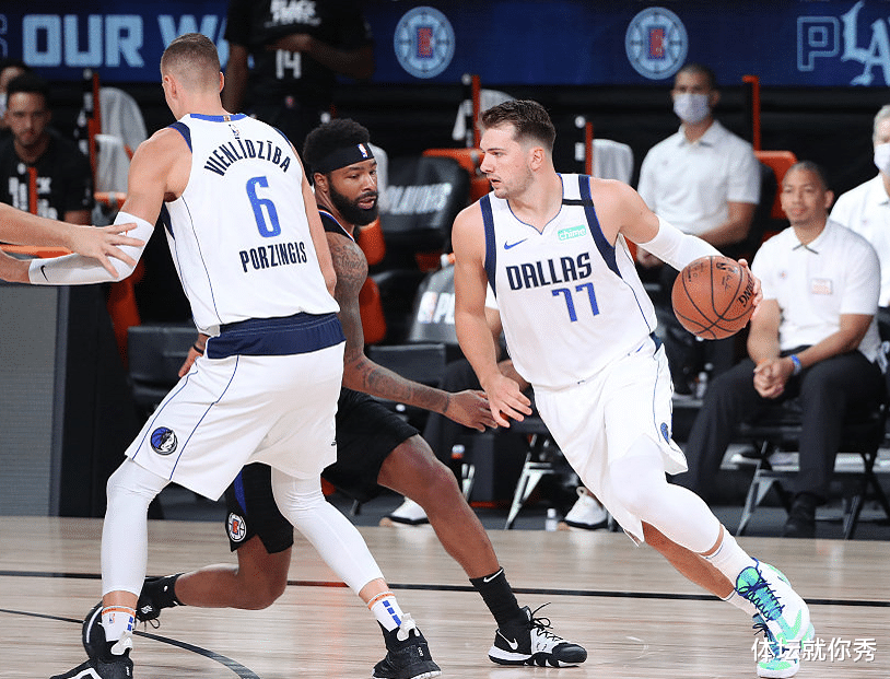 快船队|爆大冷！独行侠127-114大胜快船，内情被曝光，苏群点评一针见血