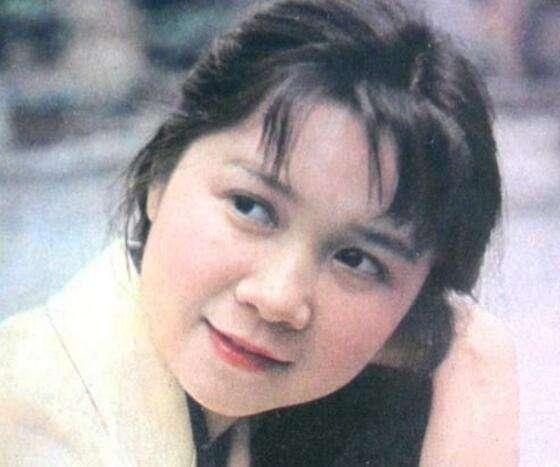 蔡明|2位至亲离世后，蔡明无缘春晚重病吸氧，我却看到了人性的丑陋