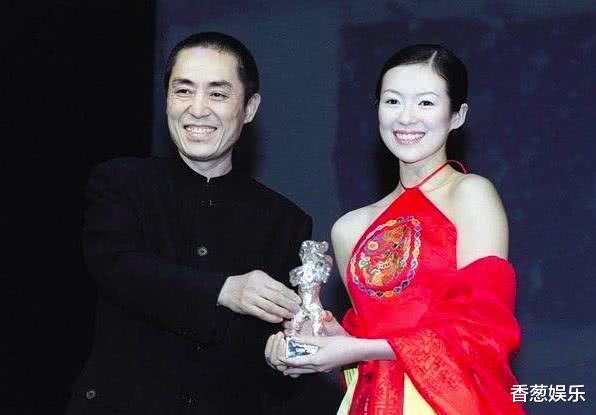章子怡|2009年章子怡被泼墨背后的桃色交易：互撕、上位，让她翻了多大的车？