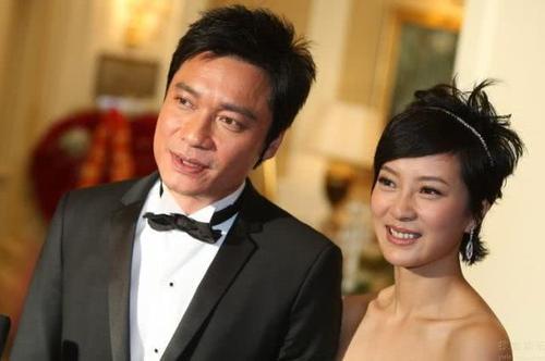 罗嘉良|12年前，他抛弃“糟糠之妻”娶小12岁美娇妻，原配如今怎样了