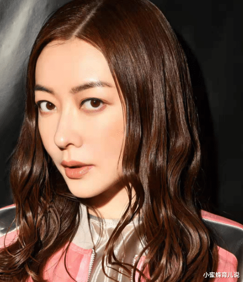 熊黛林|有种“偏心”叫熊黛林俩女儿，上帝吻了姐姐的脸，却没给妹妹开窗