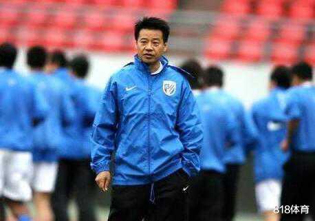 「吴金贵」申花外教：中国球员吃不了苦，吴金贵说他们得吃好睡好，不能练太多