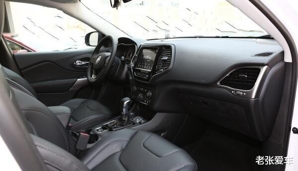 jeep自由光|开它比Q5L舒服，7年前卖52万买不起，如今跌至15万，买CRV后悔了