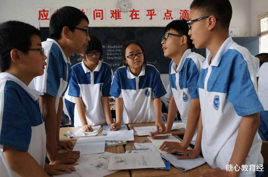 高考|别只关注高考，中考后近一半学生上不了高中，初中分流是否过早