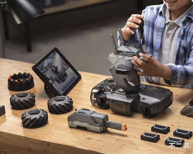 作文@钱学森在美国时月薪有多高？一个月可买豪车，半年可以买豪宅