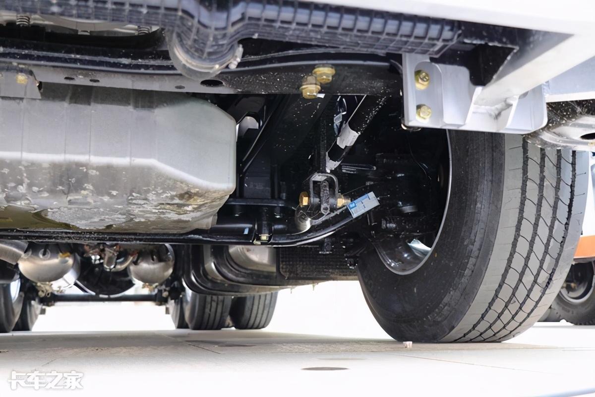 马力|660大马力，全车盘刹，陕汽德龙X6000牵引车卖52.8万