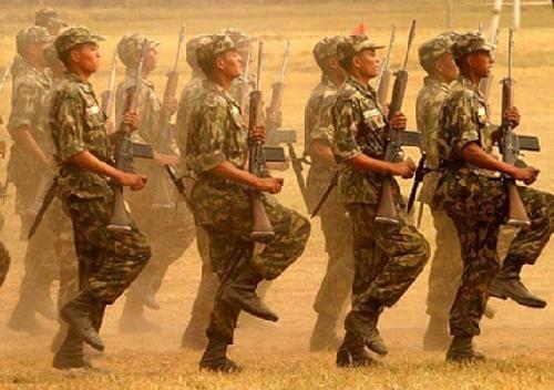 『尼泊尔』一支精锐部队迂回包抄,印军后路被断惊慌失措,15分钟后溃不成军