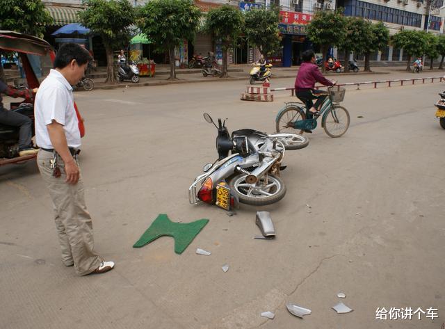|为什么国外的摩托能到处跑，国内的摩托车却不行？专家说出原因