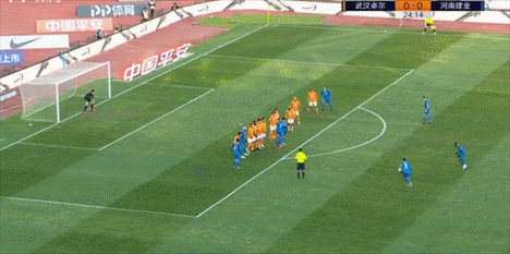 中超|0-8到2-0！全队陷入狂欢！前中超季军踢疯了，恒大旧将一脚世界波