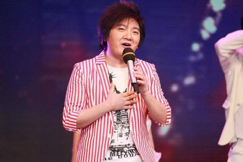 蔡国庆|“一首歌火一辈子”的歌手，每次登台都唱一样的歌，你还能想到谁