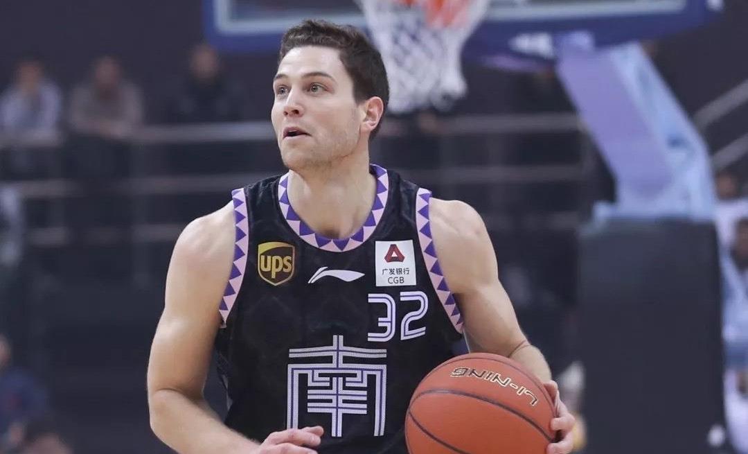 「辽宁男篮」杀神回归!CBA最强大杀器或已恢复自由,山东辽宁等多队或哄抢?
