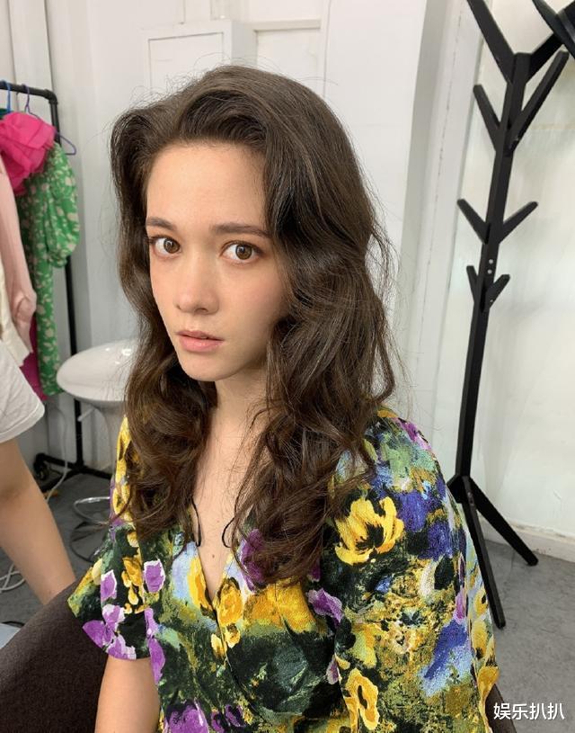 官宣|因经纪人抬高片酬错过了《战狼2》，如今参演《八佰》表示很荣幸