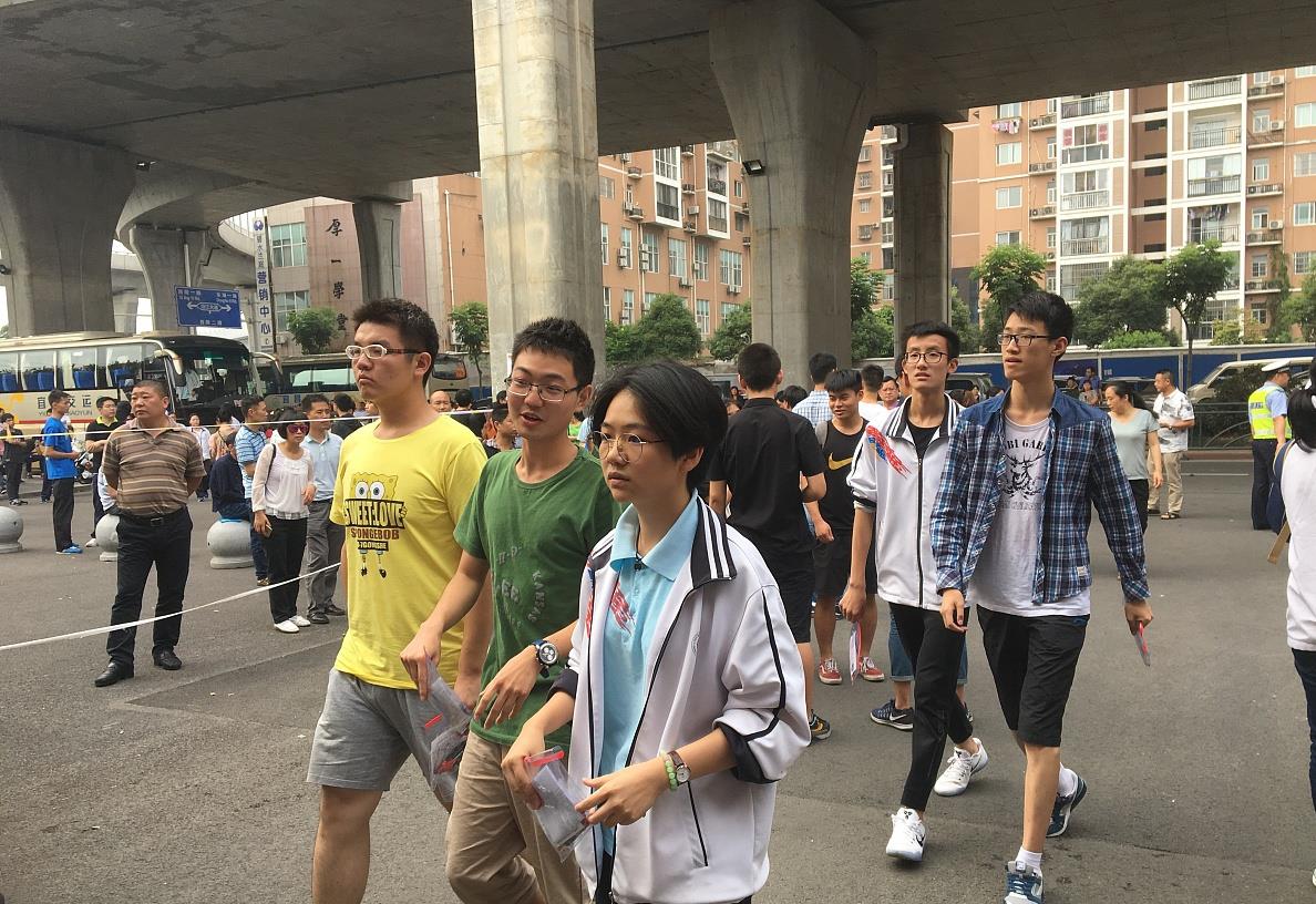 [应试教育]高三学生参加高考，有件事最好不要做，可能会影响你的高考成绩