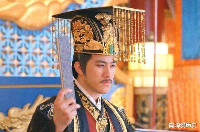 「混世魔王程咬金」李世民有个心病，临死交给程咬金一秘密任务，保得大唐200年江山