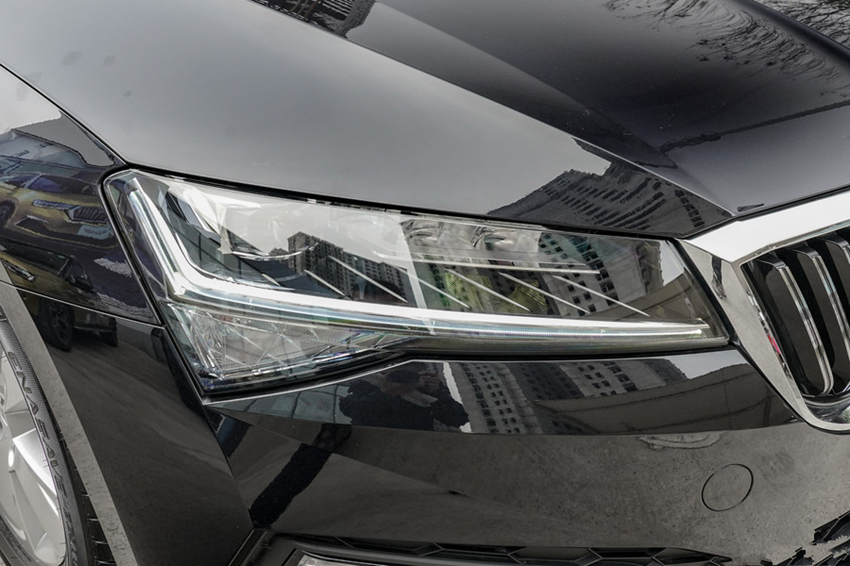 本田雅阁|这才是德系“价格屠夫”！跌至11.9万，长4米8油耗5.9，后悔买雅阁