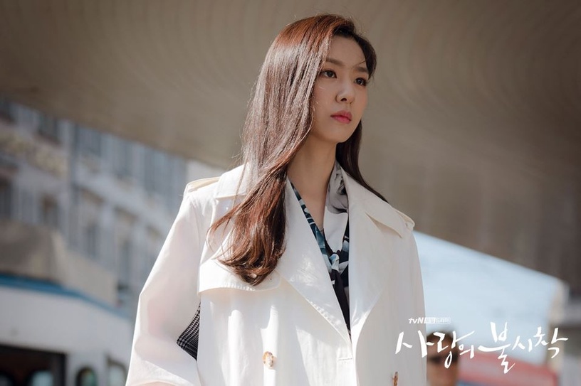 黄渤▲《爱的迫降》徐智慧演女二更红，苦熬多年迎来人生角色徐丹