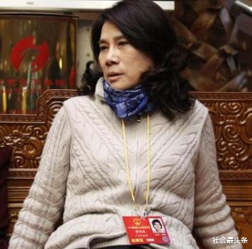 董明珠|董明珠承诺送7万员工每人一套房，每月涨1000工资，后来兑现了吗