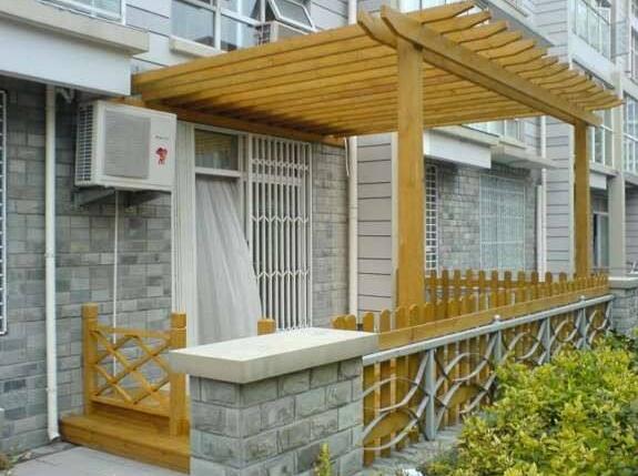 榻榻米|你家院子廊架还用木头来搭？我家改用钢管做框架，使用寿命长一半