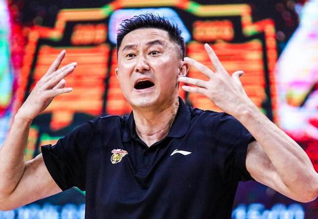 杜锋|官宣!东莞银行退出CBA舞台,阿联伤情最新进展,杜锋正式表态!