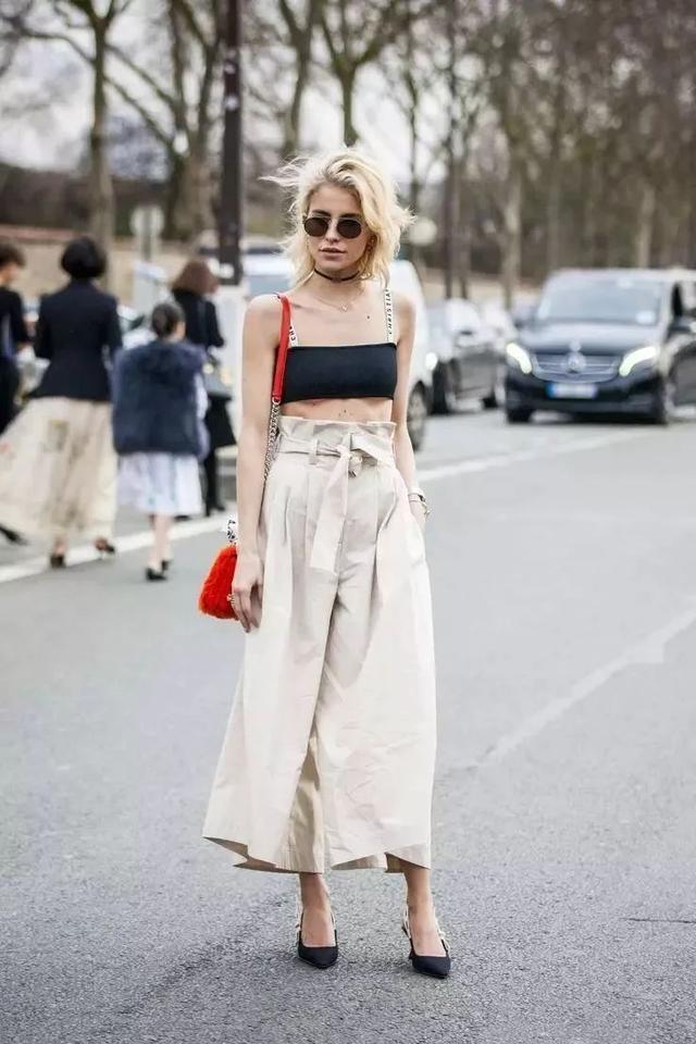 蒋勤勤|蒋勤勤新剧要爆！官宣海报穿绿色旗装发型好老气，年轻时美貌罕有