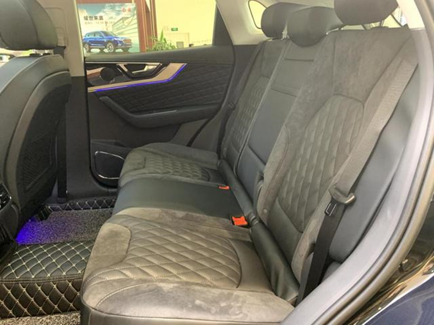 SUV@买啥奥迪Q5！起步2.0T，60万档次跌至18万，30天狂卖8982辆