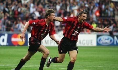AC米兰■多图！15年前AC米兰欧冠2比0埃因霍温，这些经典瞬间你还记得吗？