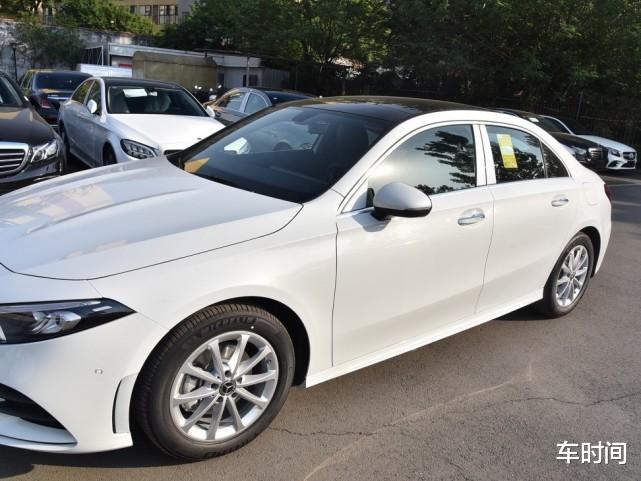 豪车|又一豪车火了,从21万跌到15万,轴距近2米8,开出去迷倒一片